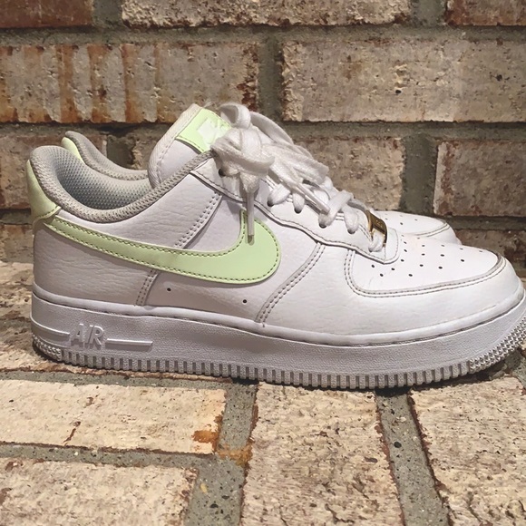 Nike Shoes - Nike Air Force 1